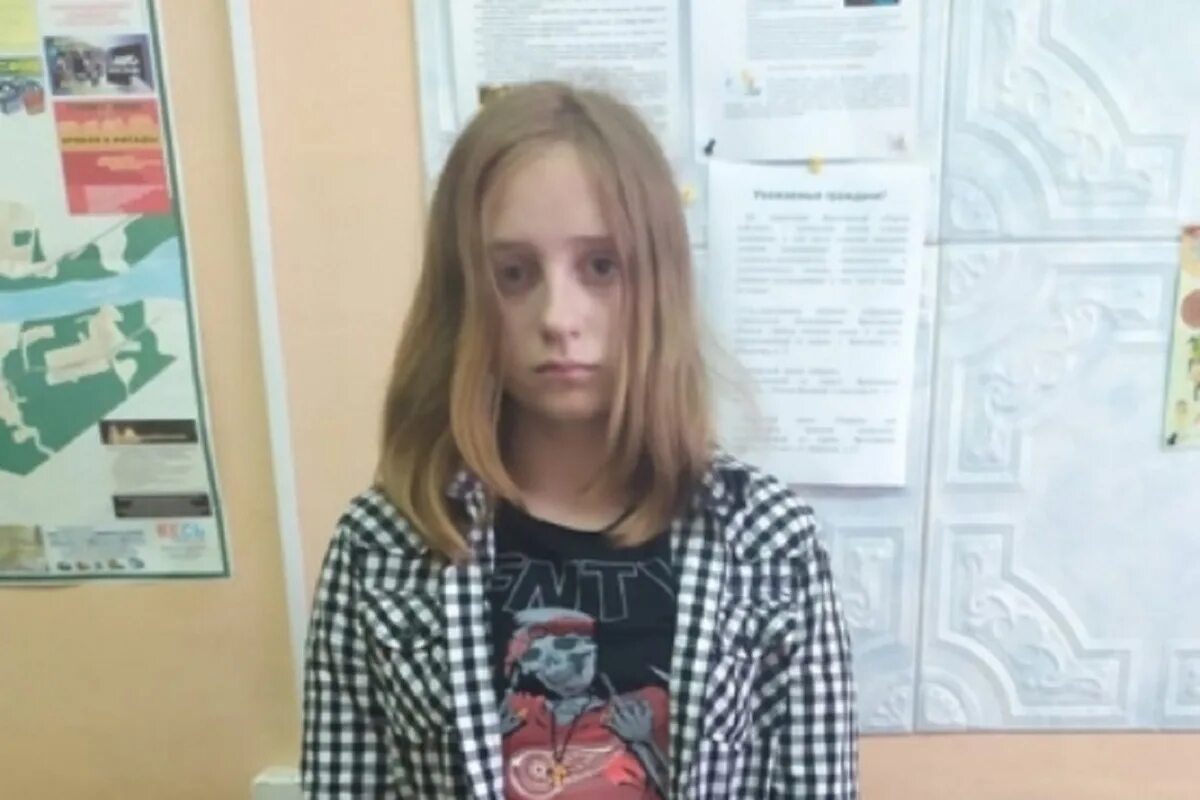 Читать 12 летней. 13-Летняя ученица. 13 Летний подросток. 12 Летняя ученица. 12-Ти летние девочки.