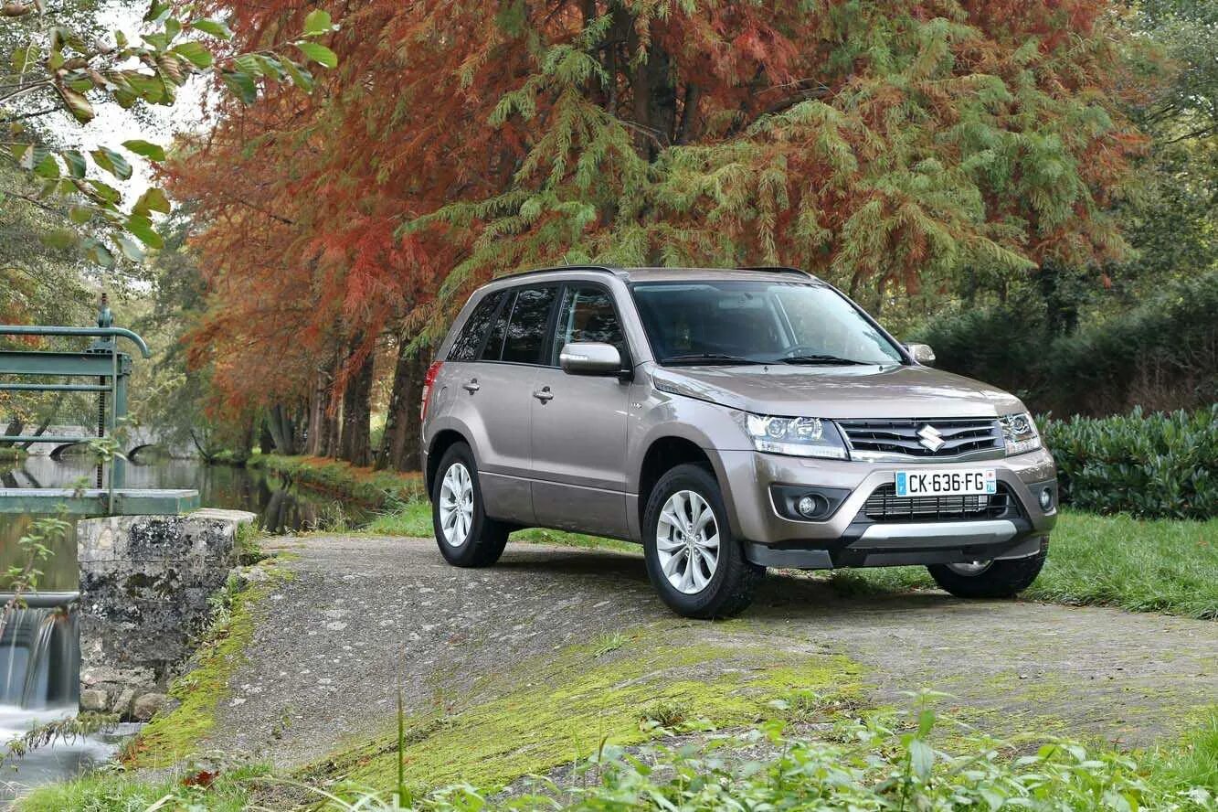 Купить сузуки гранд витара 2. Suzuki Grand Vitara. Судзуки Гранд Витара 2013. Сузуки Гранд Витара 2. Suzuki Grand Vitara 4x4.