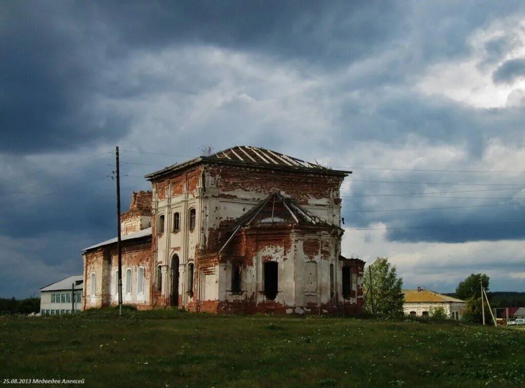 Свердловская область село волковское. Грязновское свердловская область. Церковь рождества христова (поддубровка). Погода волковское богдановичский. Церковь гарашкинское.