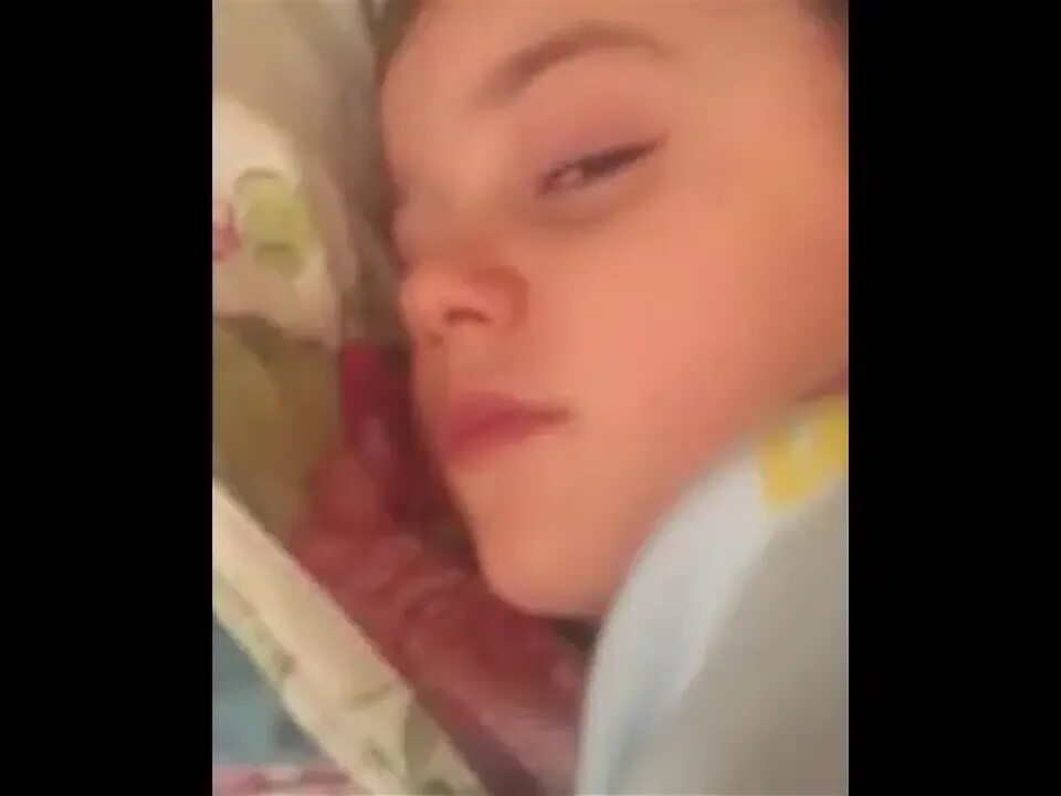 Видео сын разбудил маму. Видео сын разбудил маму