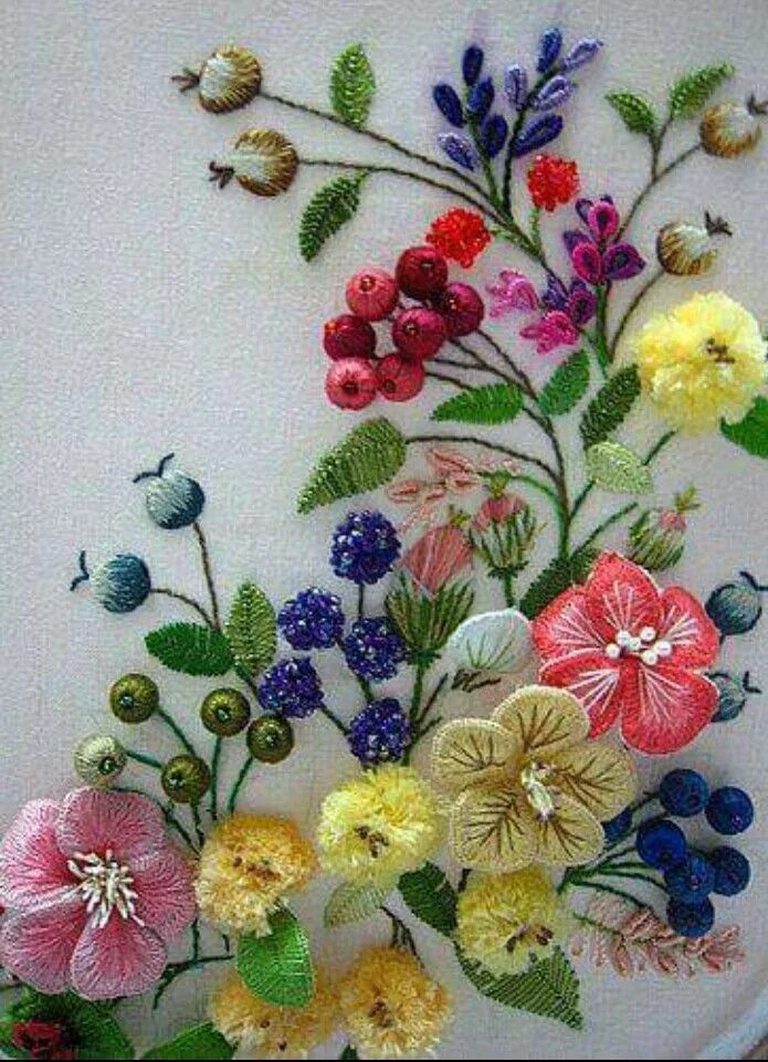 Техника вышивки цветов. Объемная вышивка. Вышивка гладью. Цветочная вышивка. Бразильская объемная вышивка.