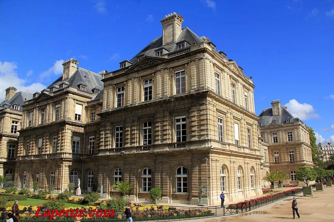 Большой герцогский дворец в люксембурге. Замки люксембурга дворец великих герцогов. Дворцы люксембурга. Дворец великих герцогов люксембург внутри. Дворец великого герцога люксембургского.