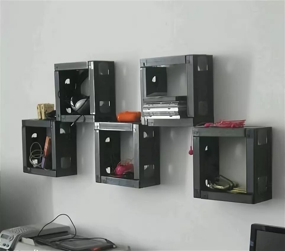 cassette tapes lamp shade- makes me wish I still had some tapes laying around- v