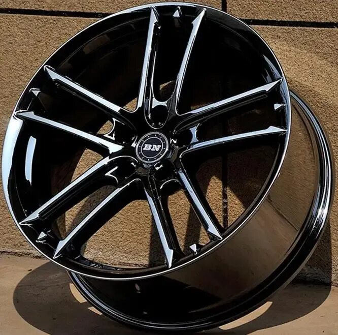 Сколько стоят литые диски на 16. Venice wheels chrome диски 5х115. диски р 19 хром. диски rosario r17 темный хром. вогнутые диски r17 5 114.3.