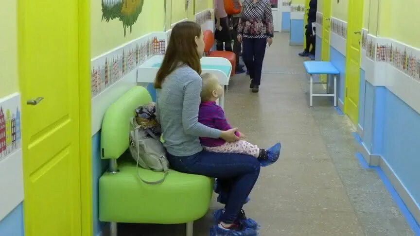 Строителей 23/1 киров. Проспект строителей 23 а киров детский диагностический центр. Строителей 23/1 киров детская поликлиника. Детский центр строителей 23. Строителей 23 киров детская поликлиника.