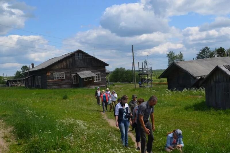 Поселок устьянский. Поселок Студенец Архангельская область Устьянский район. Чадрома Устьянского района Архангельской области. Вонжуга Архангельская область Устьянский район поселок. Численность населения Устьянского района Архангельской области.