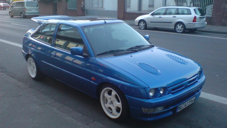Ford escort 5. Cabriolet 1995 ford. Форд хэтчбек 1995. Форд 1997. 6.