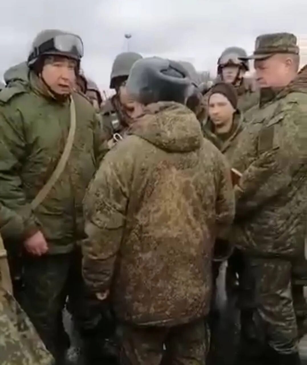 Денежное довольствие военнослужащих. Был мобилизован подписал контракт. Был мобилизован подписал контракт. Призывная комиссия. Подписал контракт футбол.