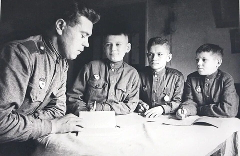 Дети войны Ваня Козлов. Дети войны на фронте 1941-1945. Ваня Козлов 1941. После школы на фронт