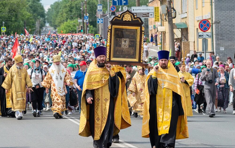 Сонник крестный. Великорецкий крестный ход Киров. Великорецкий крестный ход 2023. Великорецкий крестный ход 2024. Крестный ход Киров 2023 Великорецкое.