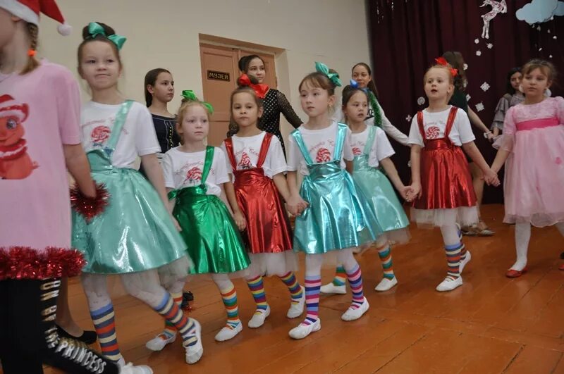 учителя 1 школы вурнарского района чувашской республики. историко краеведческий музей вурнары. ддт в вурнарский. мбоу калининская школа интернат чувашия. глава вурнар.