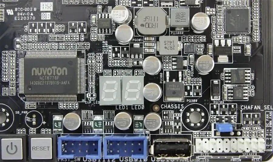 Ключ от видеокарты. Горит индикатор cpu. Красный индикатор на материнской плате. Intel x79. Clr cmos на материнской плате gigabyte.