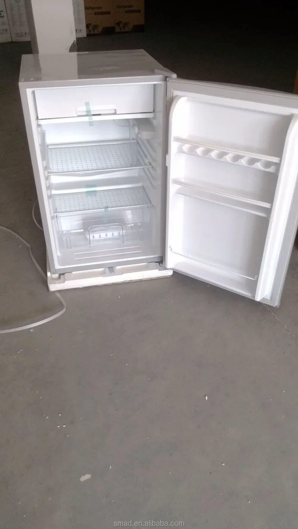 Куфар бытовой техники. Холодильник Profycool BC 50 B. Холодильник Бирюса 107. Маленький холодильник. Бэушные холодильники.