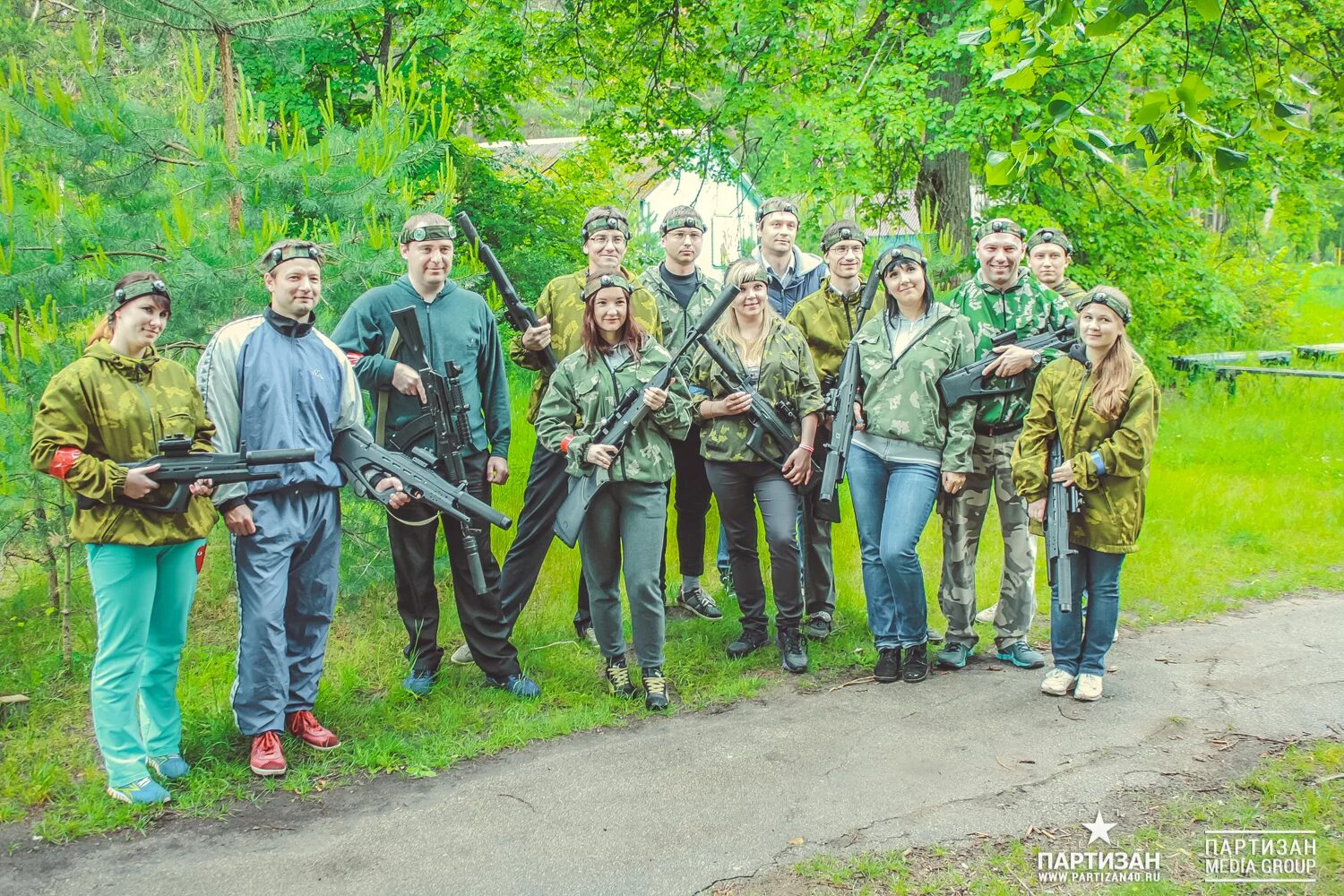 Центр партизан отзывы. Развлекательный центр партизан. Центр партизан отзывы. Игровой центр партизан. Кировские партизаны.