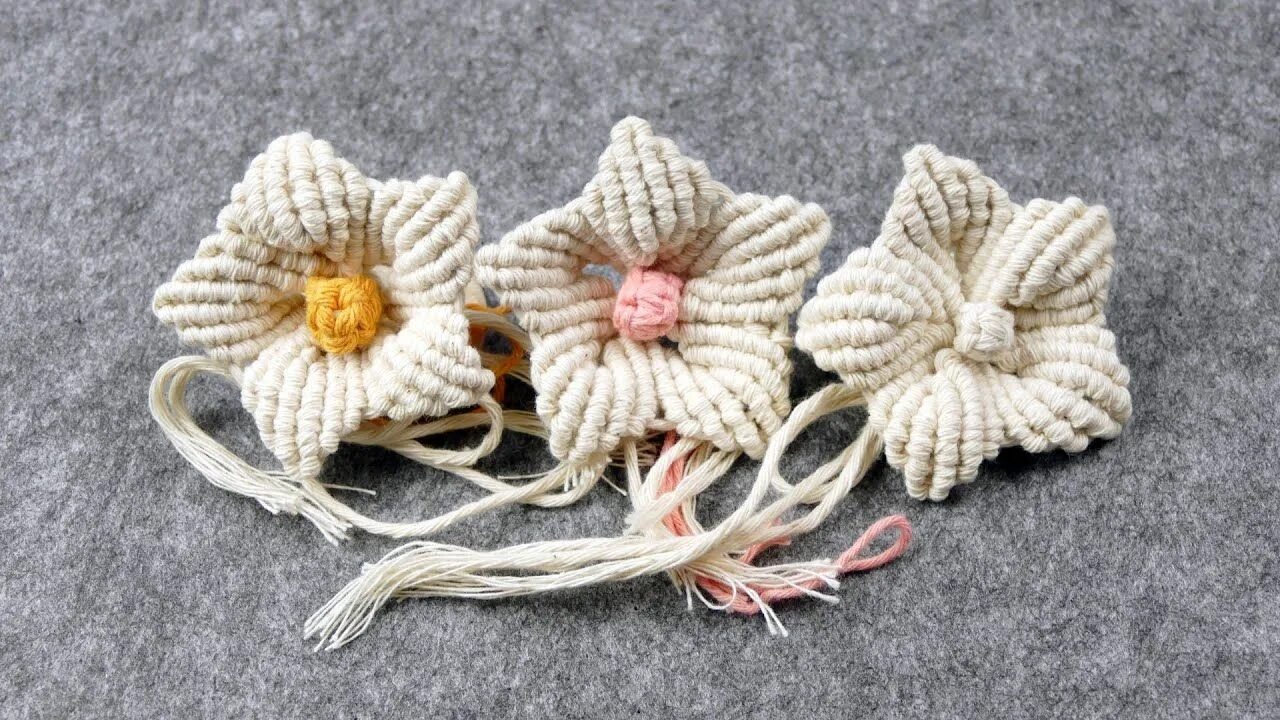 Цветы в технике макраме. Цветы макраме. Цветы из макраме. Макраме цветы мастер класс. Макраме цветы и листья.