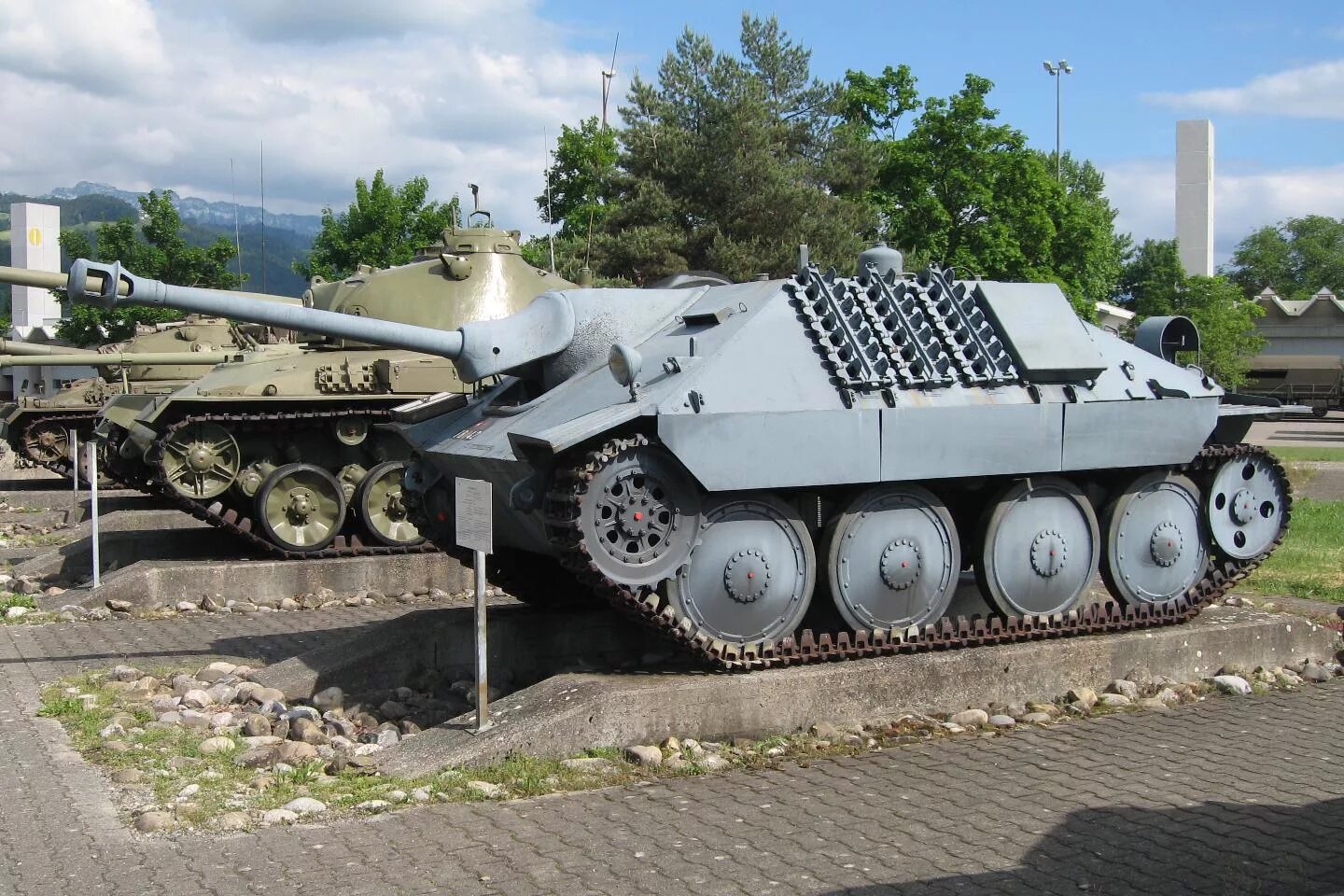 Хетцер самоходка. Чешская самоходка Хетцер. Jagdpanzer 38(t) «Хетцер». Hetzer танк. Хетзер