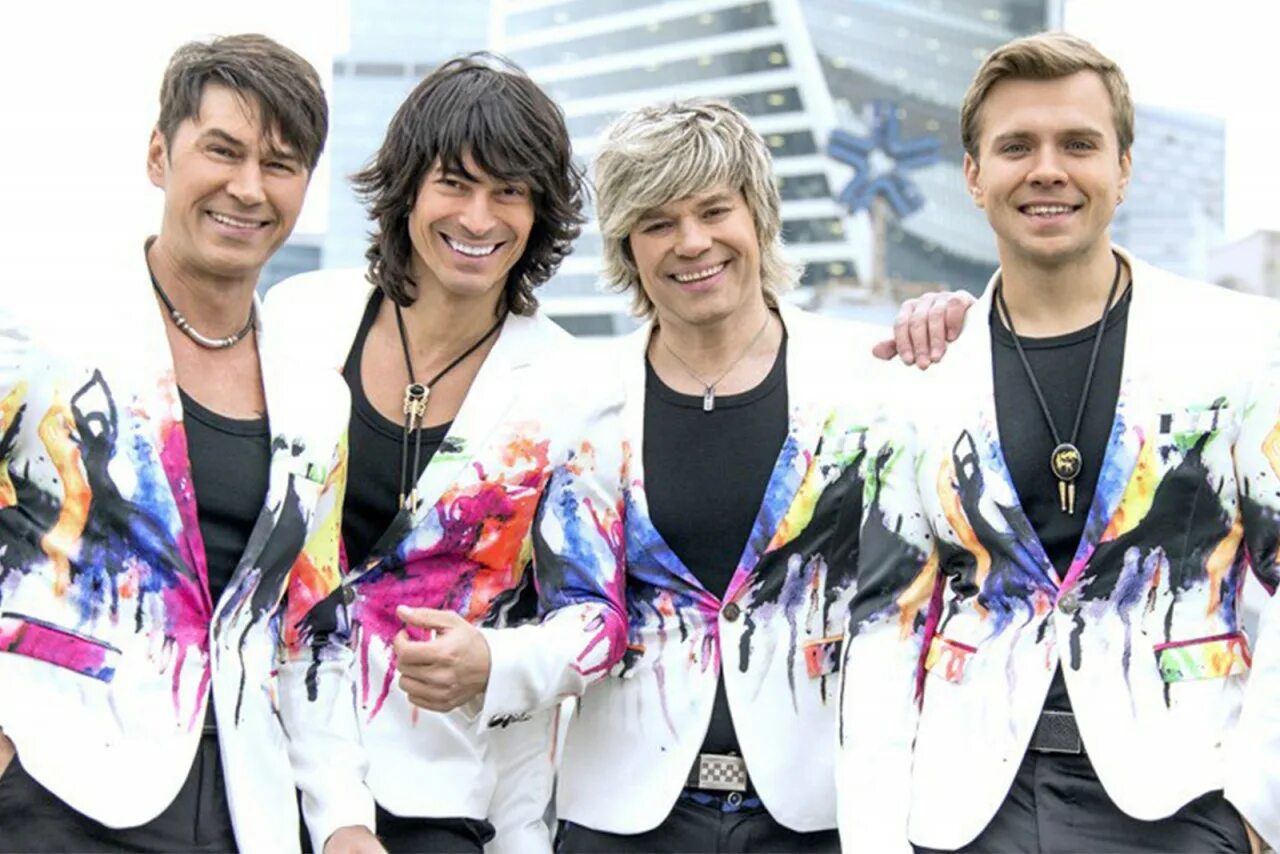 нана группа первый. первый солист группы нана. солист группы нана. солист группы нана. 1 солист группы.