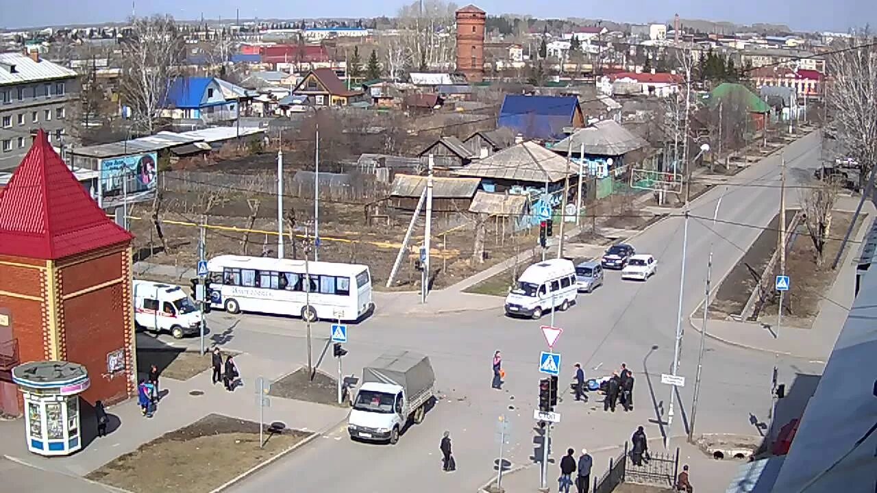 ялуторовск 14. зеленый бульвар ялуторовск. ялуторовск 14. ялуторовск первомайская 32. ялуторовск площадь города.