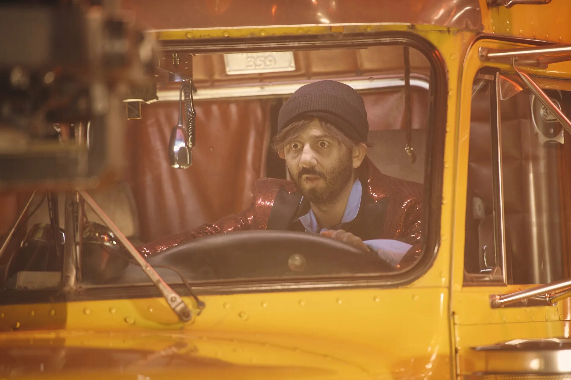 шоу «самоирония судьбы» галустян. ирония судьбы 2022 тнт. фильмы тнт. самоирония судьбы мартиросян. новый фильм от тнт.