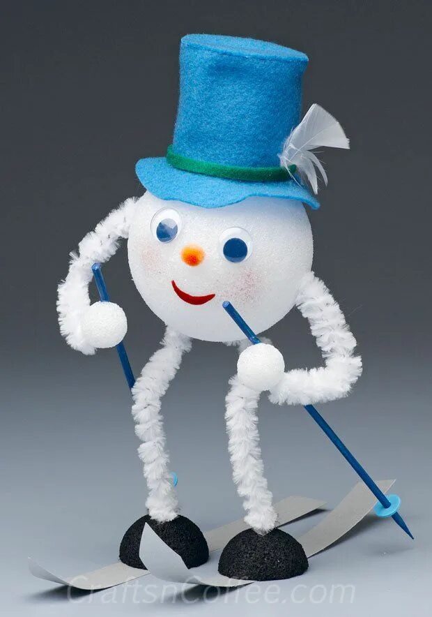 Снеговик поделка в детский сад. Поделка Снеговик. Снеговик из подручных материалов. Снег для поделки. Необычный Снеговик поделка.