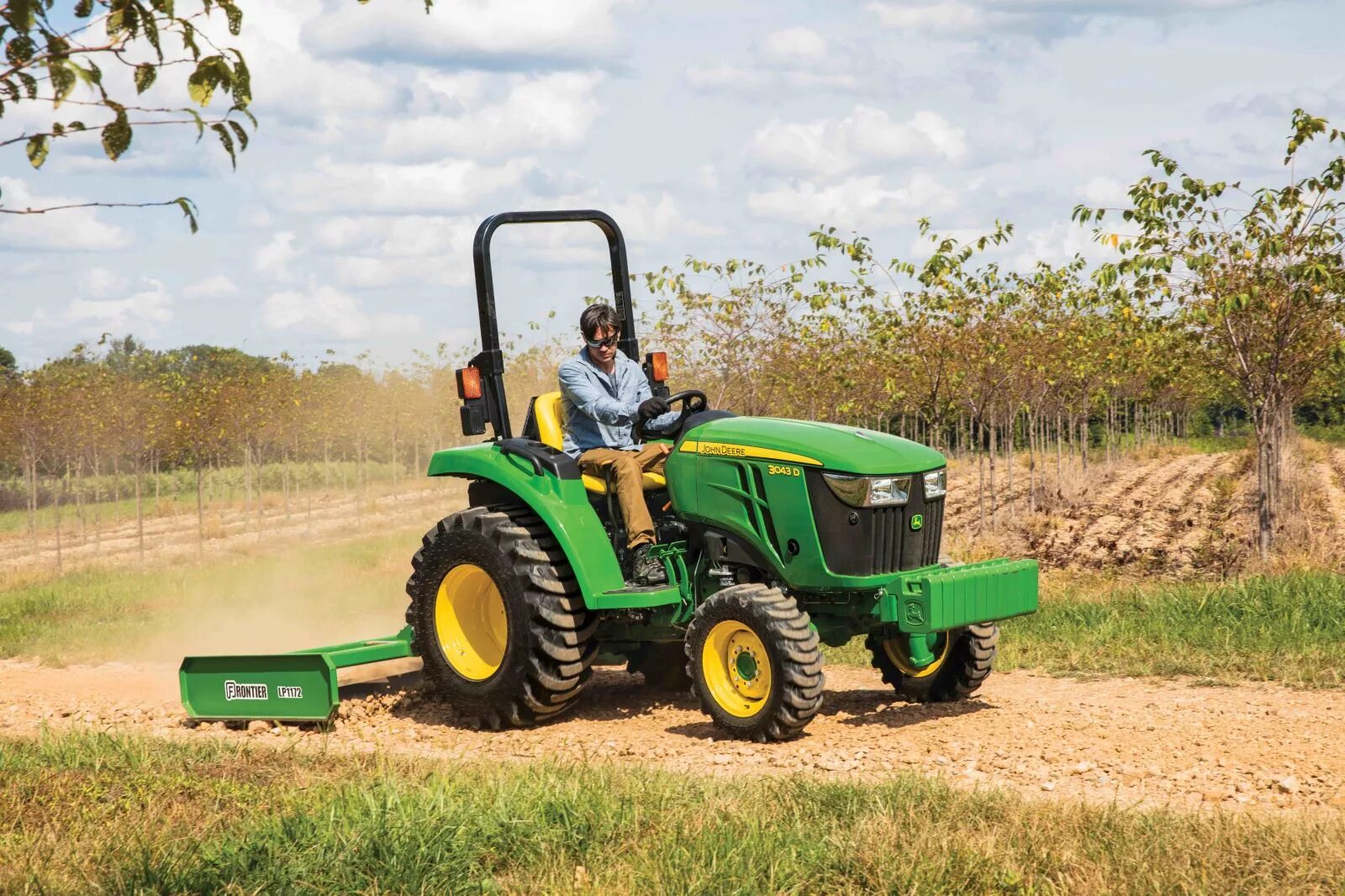 Джон дир отзывы. 4930 джон дир. джон дир 4650. john deere 8235r. джон дир 3415.