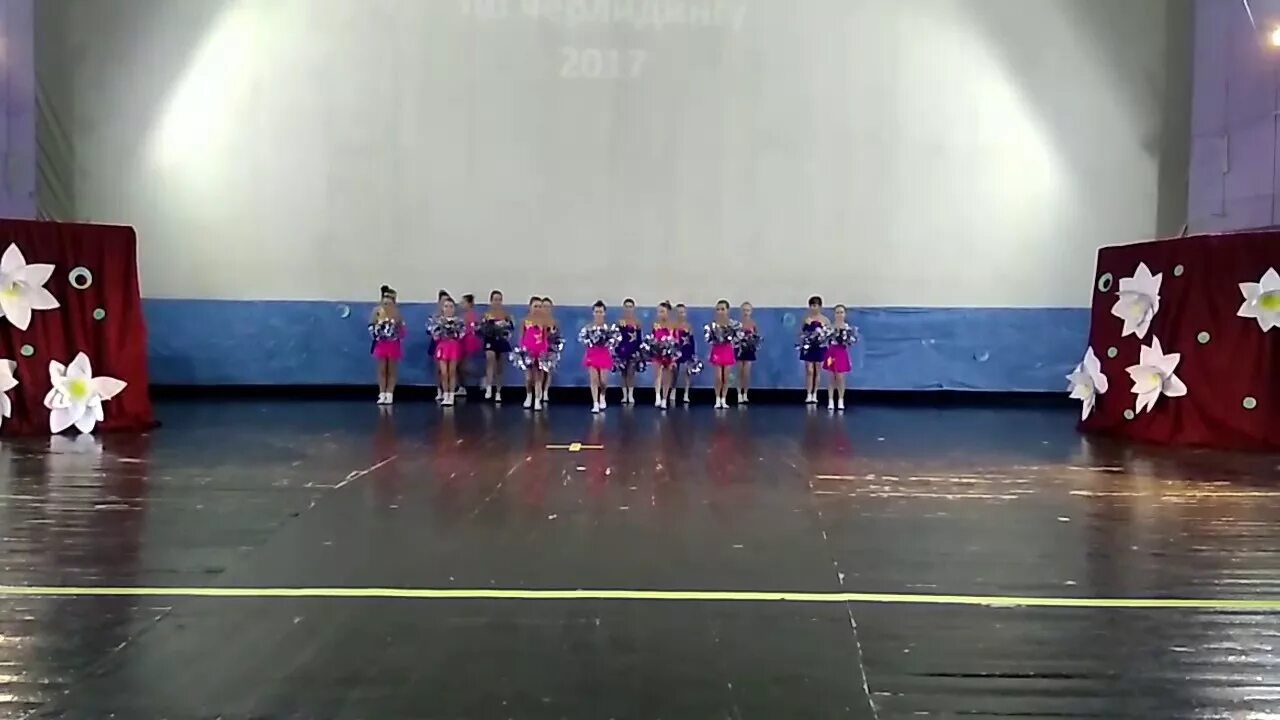 Школа 76 ижевск. 42 школа ижевск. Капустник в школе. Школа 62. Школа 93 ижевск.