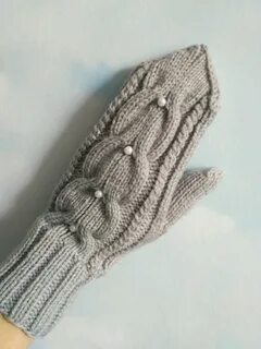 Связать варежки косой спицами