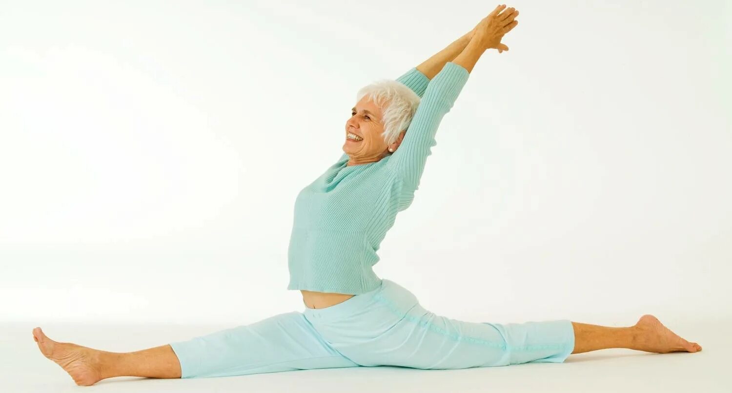 Упражнения для пожилых. Йога для пожилых. Бабушка на шпагате. Йога для пожилых женщин. Долголетие йогов