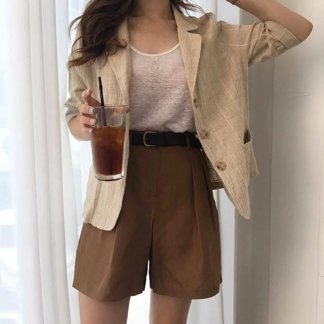 Soft style. Кофейный стиль одежды. soft стиль одежды. софт стиль одежды девушки. soft girl стиль одежды.