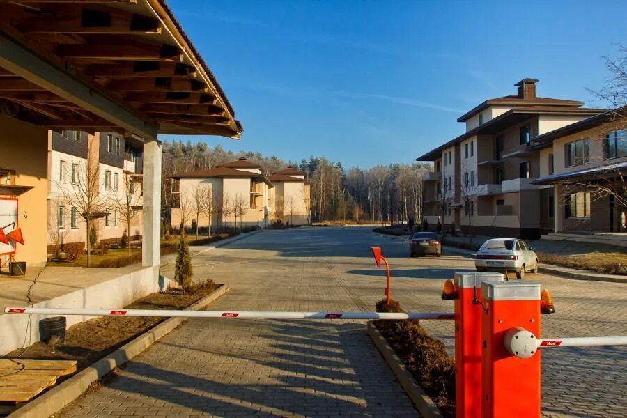 Лесной городок жилье. Мкр лесной д. Жк лесной холмы егорьевск. Жк лесной егорьевск. Лесной городок московская область одинцовский район.