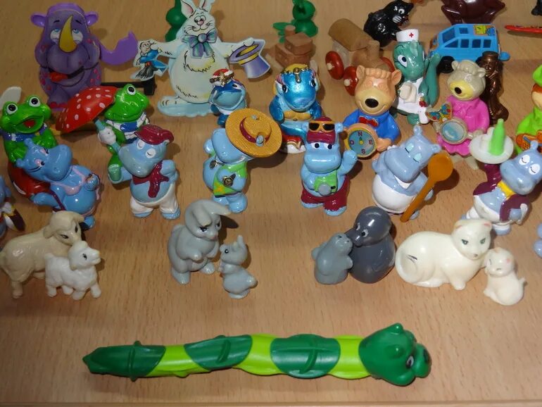 Коллекции Киндер сюрпризов 90 х. Игрушки из киндеров. Игрушки Киндер сюрприз 90-х. Игрушки из Киндер сюрприза 90-х. Киндер сюрприз игрушки 90