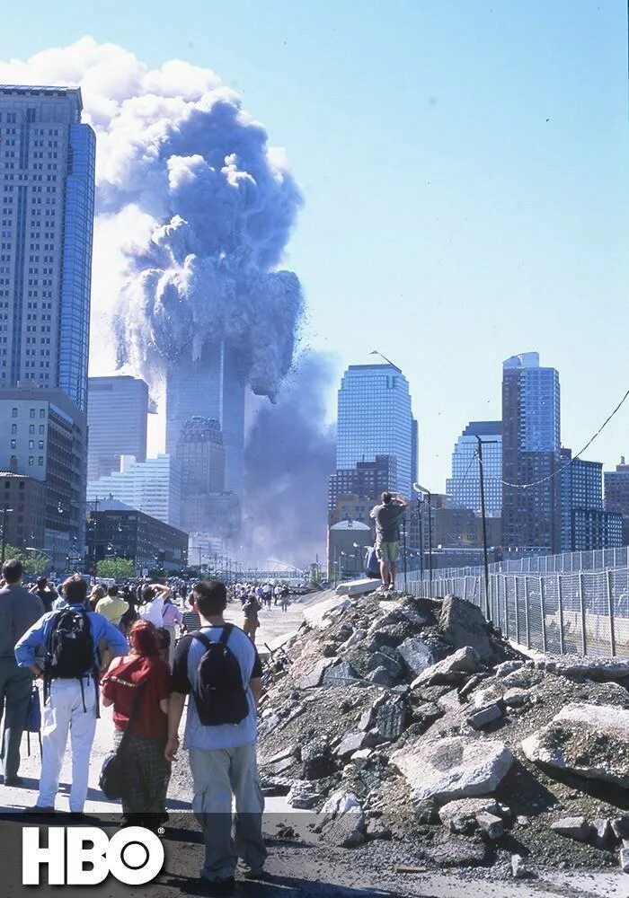 Небоскребы 2001. Башни-Близнецы 11 сентября 2001. 11.09 Нью Йорк башни Близнецы. Всемирный торговый центр в Нью-Йорке 11 сентября. 2001 Год Нью Йорк трагедия.