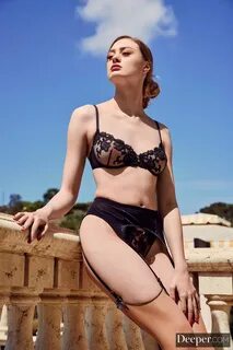 Amber Moore Slim Leggy Babe in Lingerie. 