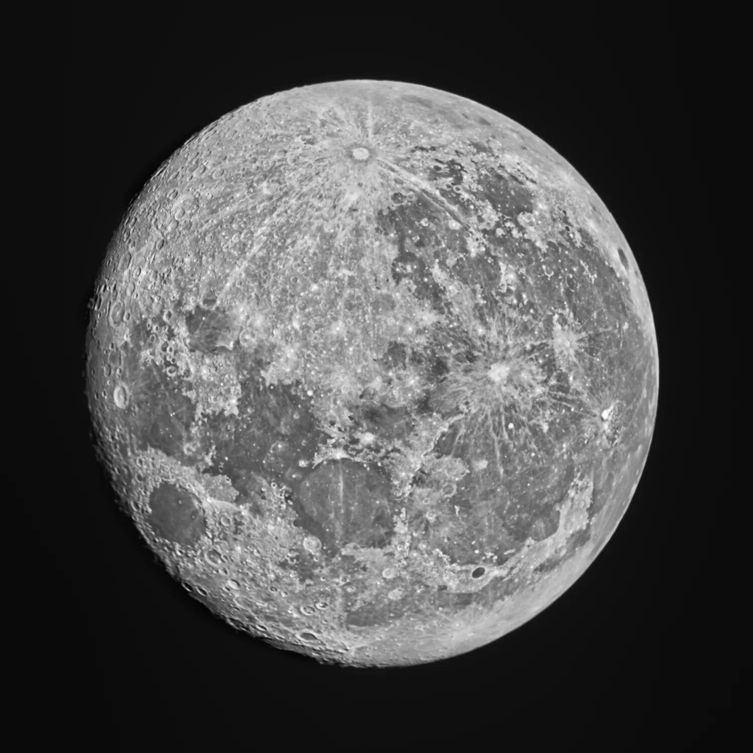 Moon correct moon. Квадратная Луна. Луна jpeg. Луна Альфа. Луна Альфа канал.