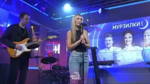 Кто поет песню солнце