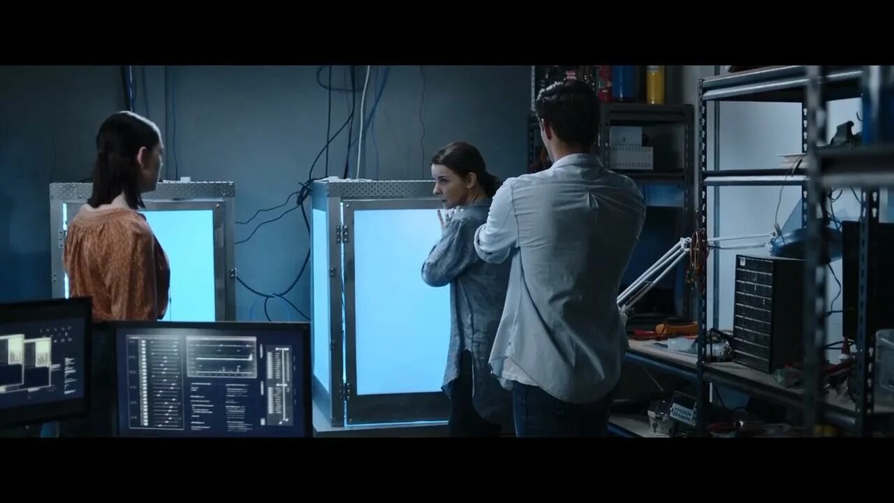 The gateway software. The gateway 2018 фильм. портал фильм 2018. портал альфа фильм 2018. портал (2018).