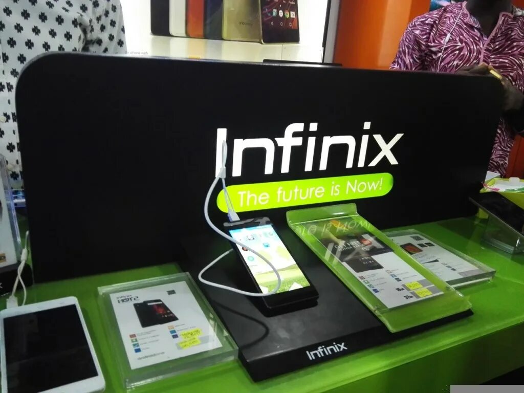 Infinix мобильный интернет. Infinix. Infinix 2002. Infinix лого. Infinix x6812.