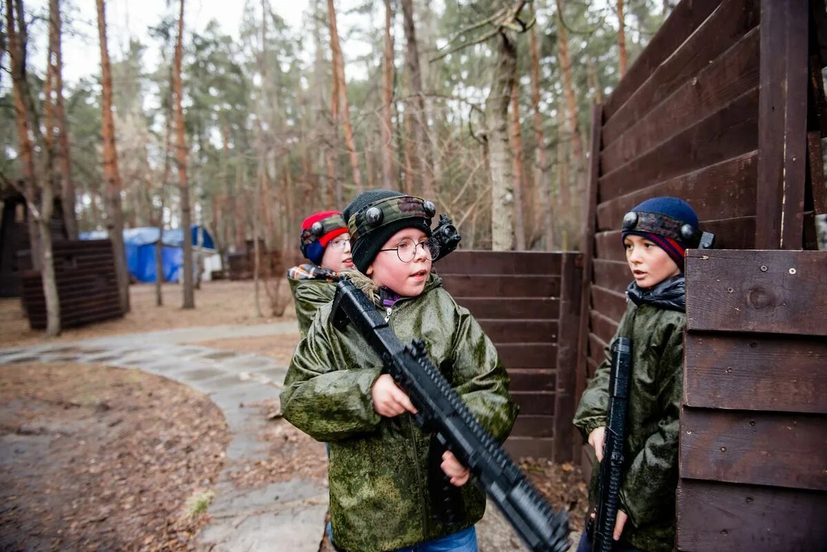 Парк Танаис Воронеж лазертаг. Лазертаг в Коломне Сычево. Лазертаг в Биробиджане на птичнике. Хилл парк Липецк лазертаг. Лазертаг в парке