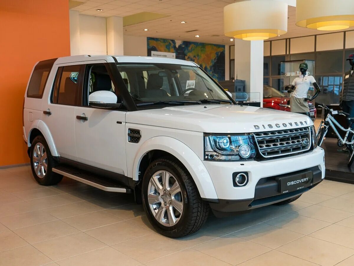 Land Rover Discovery 4 белый. Ленд Ровер Дискавери 4 249 л.с. Ладловер Дискавери 4 белая. Дискавери 4 Рестайлинг белый. Дискавери 4 рестайлинг