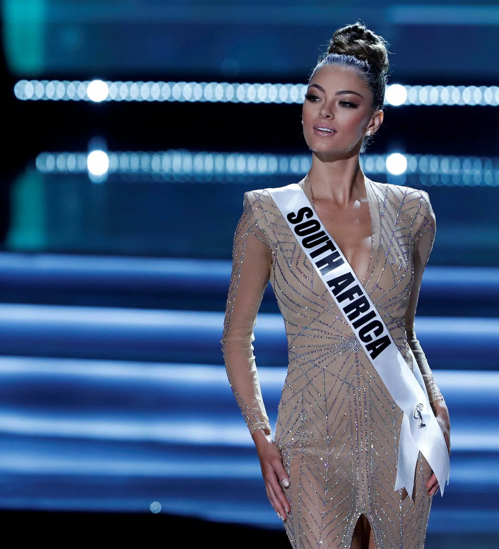 Miss 2017. Мисс вселенная 2017. деми-лей нель-питерс мисс вселенная. мисс вселенная 2017 победительница. деми-лей нель-петерс, юар.