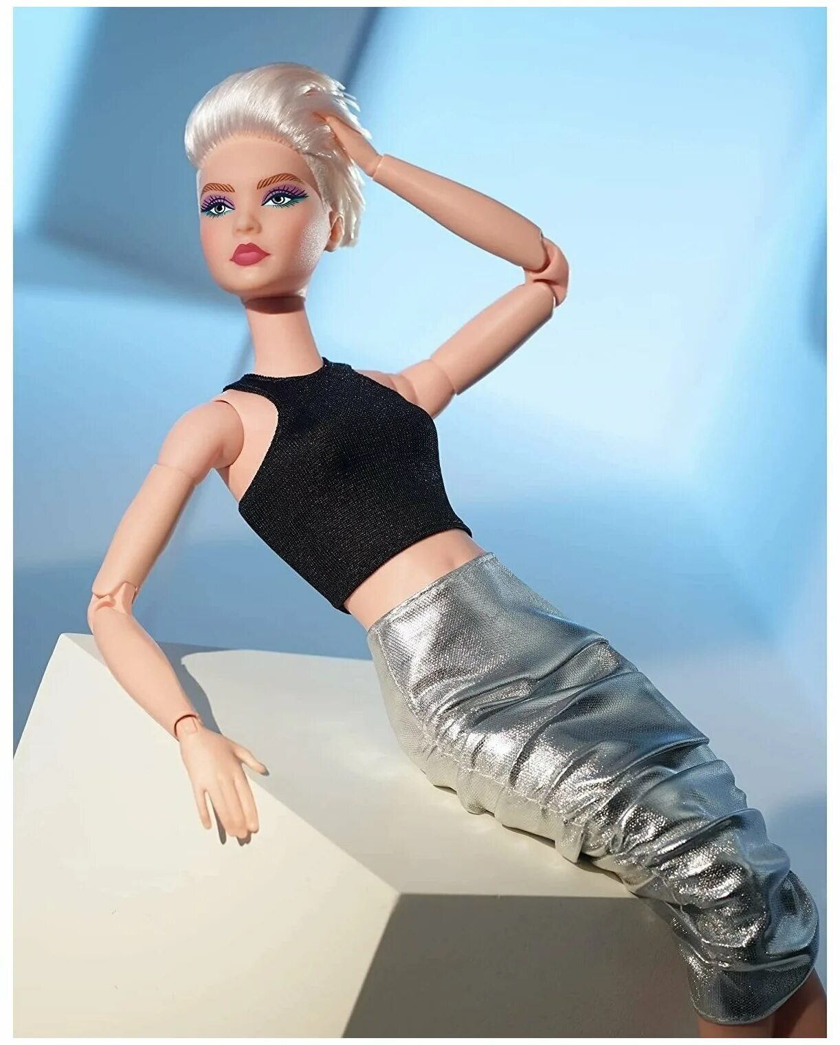 Barbie лукс. Barbie looks 2022 кен. Куклы барби лукс 2021. Лукс хайди barbie signature barbie looks model 11 doll red curly hair. Barbie look 2021 кен.