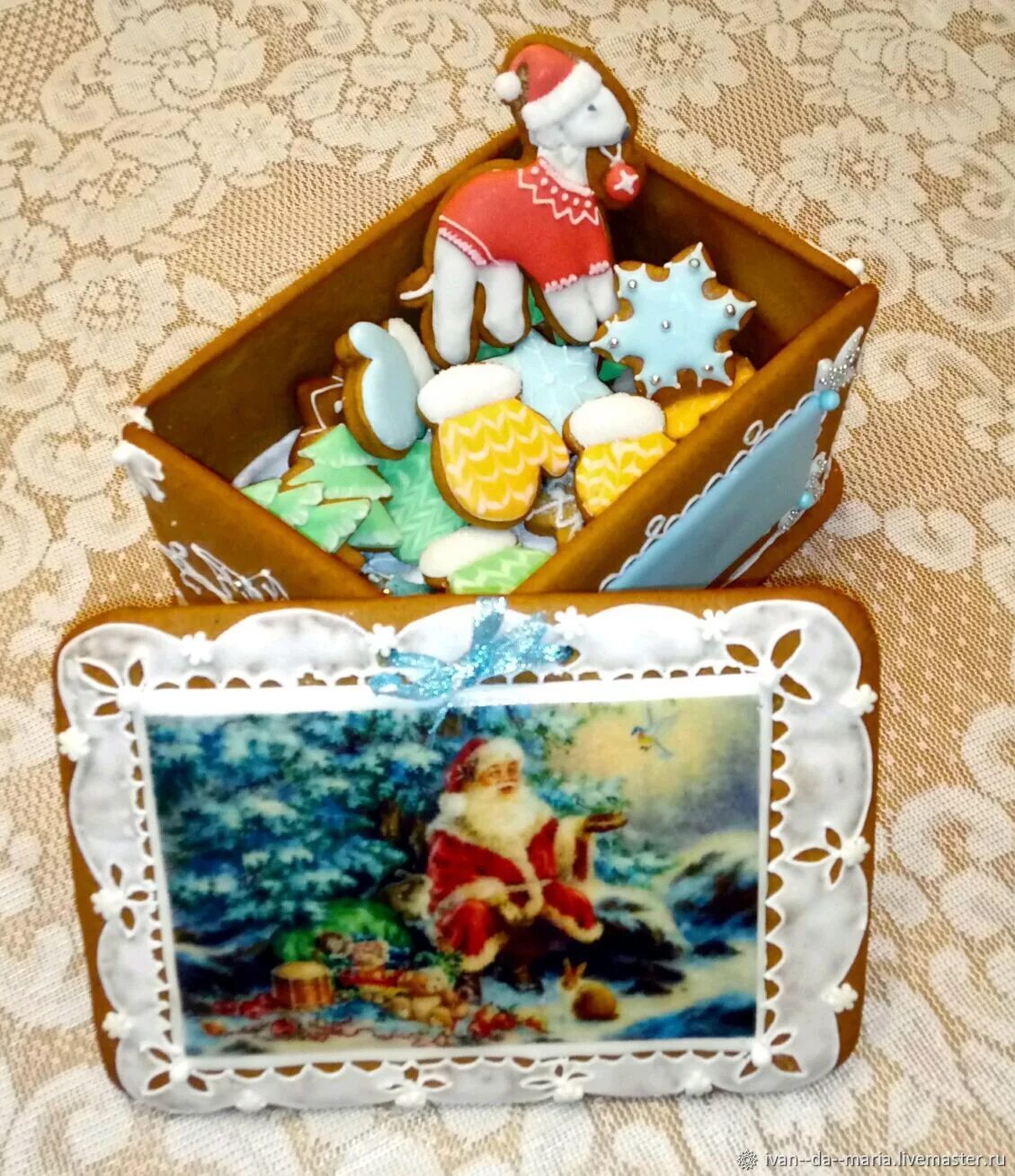 Сундучок из бисера. Новогодний сундучок в детский сад. Поделки сундучок новогодних сказок своими руками. Новогодний ларец поделка. Новогодний ларец из обувной коробки.
