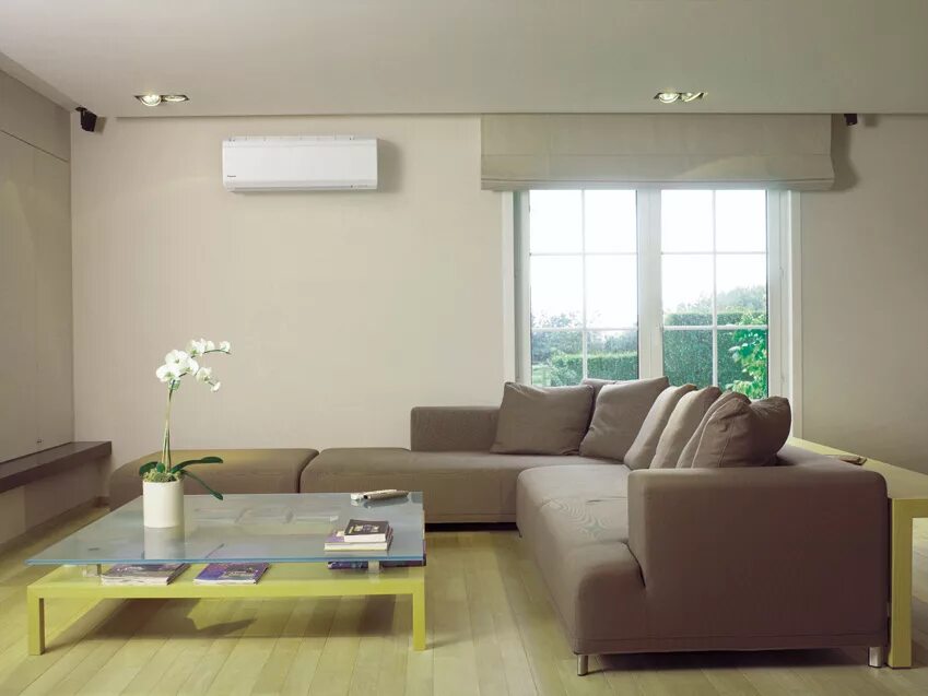 Split room air conditioner