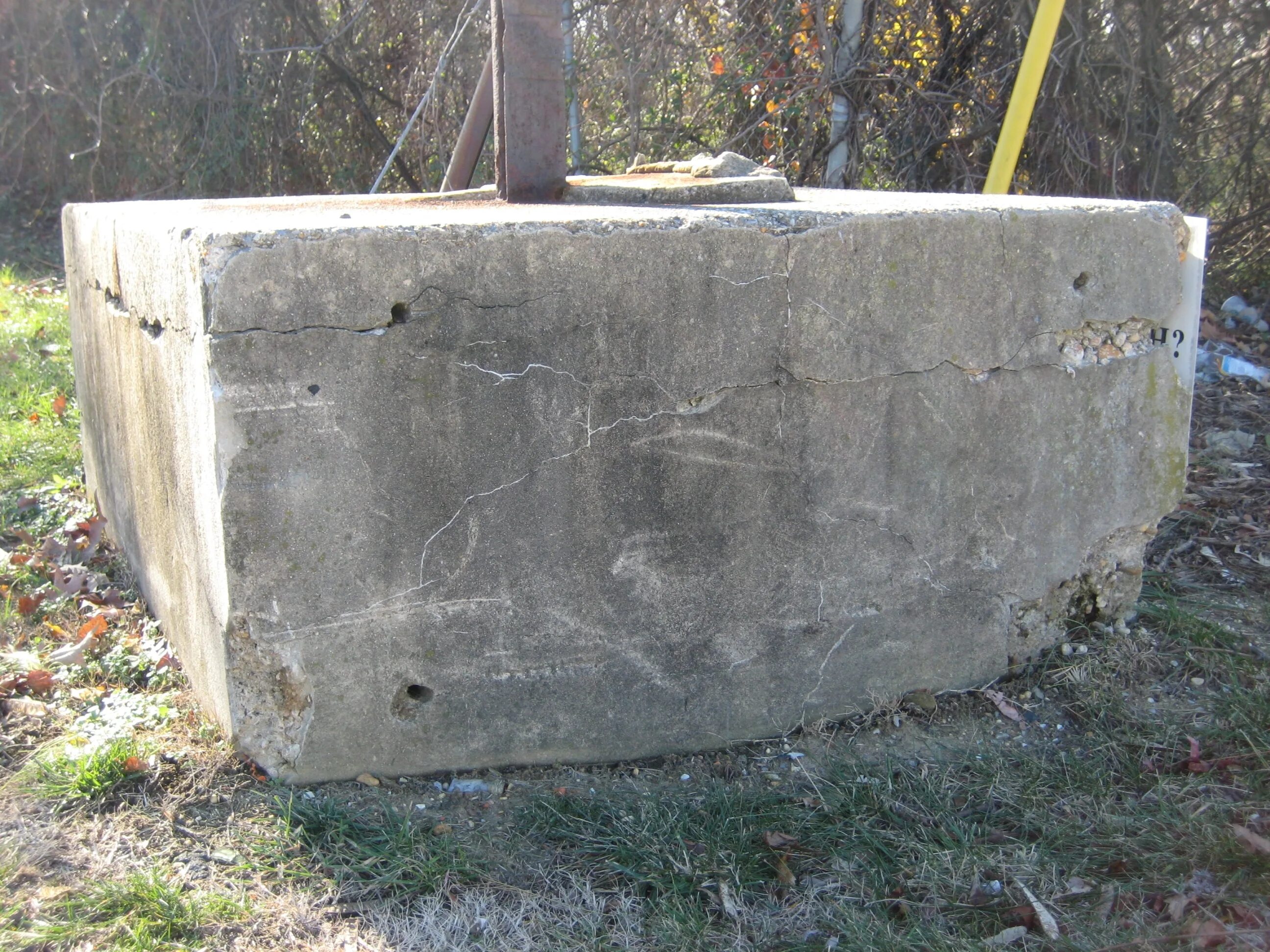 Old block. Concrete old block. сколько сохнут бетоноблок.