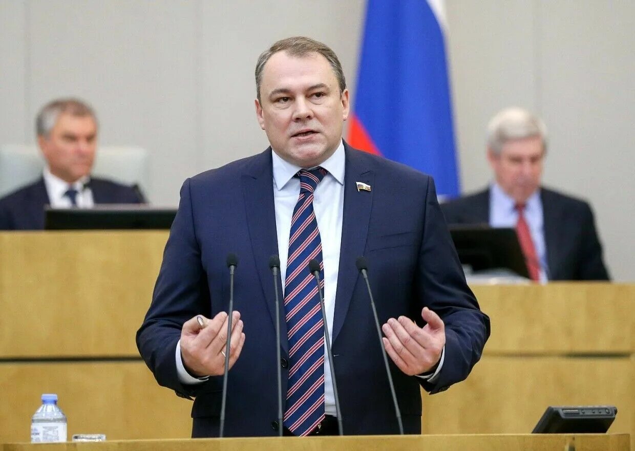 Вице спикер петр толстой. Толстой дума петр. Толстой петр пасе. Зампред госдумы петр толстой. Вице-спикер госдумы, единоросс петр толстой.