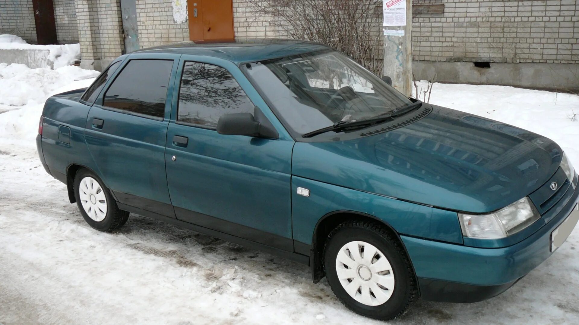 Купить машину в ленинградской области с пробегом. ВАЗ 2110 1999 зеленый металлик. ВАЗ 2110 мурена. ВАЗ 2110 цвет мурена. ВАЗ 2110 мурена металлик.