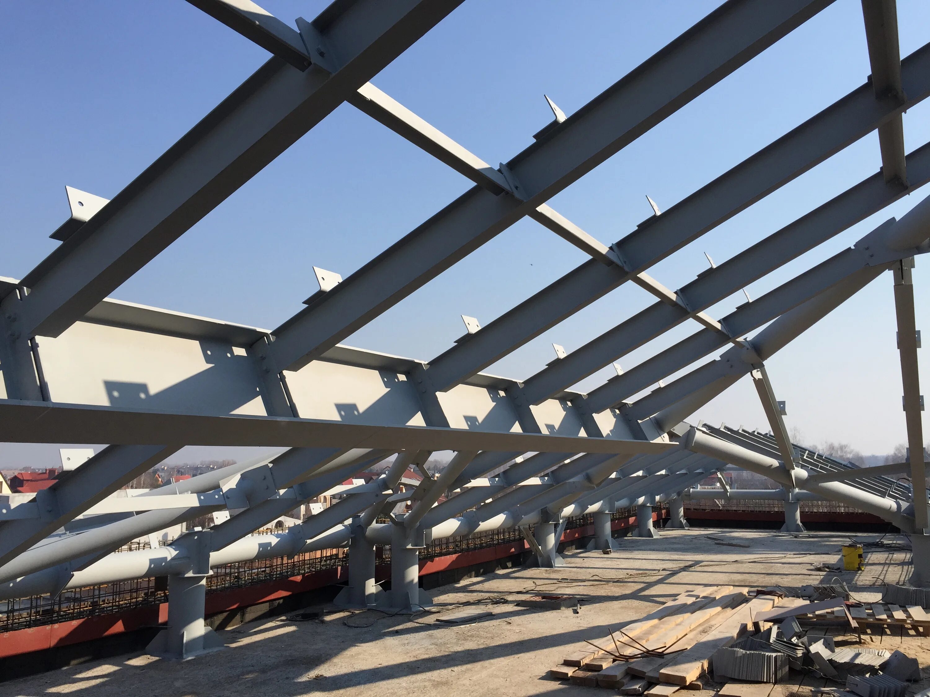 стропильная ферма лстк. крыша из металлоконструкций. вальмовая крыша лстк. ферма лстк 24м. вальмовая крыша лстк.