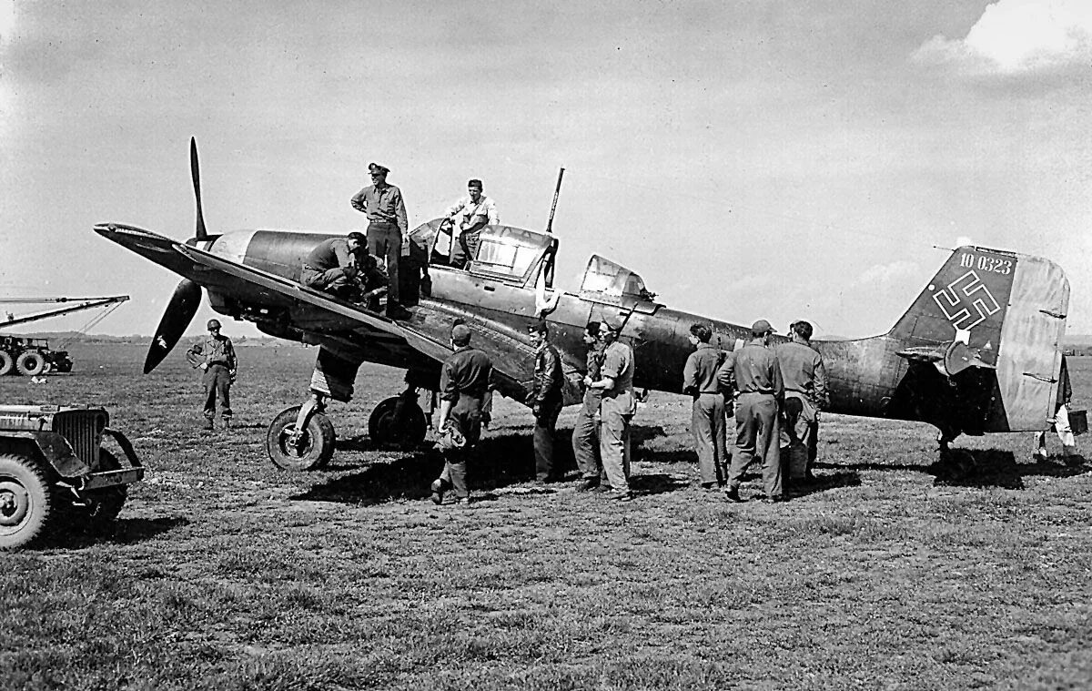 Авиация великой войны. Ju 87 трофейный. Юнкерс 87 во второй мировой. Трофейный Юнкерс 87. Трофейный Junkers ju 87 Stuka.