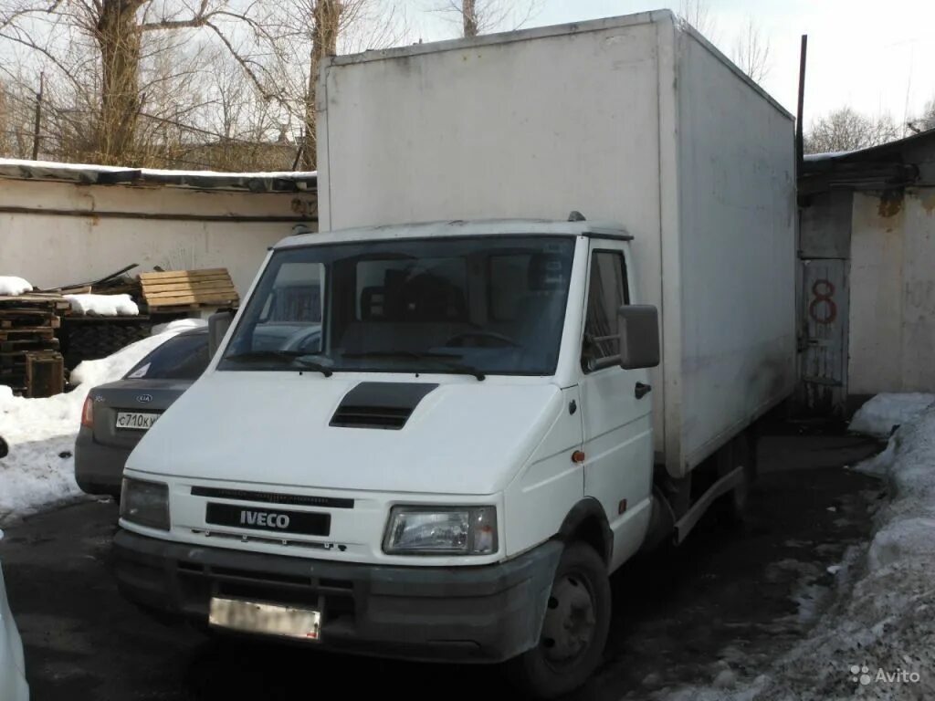 Авито ивеко дейли бу. Iveco Daily 35-8. Ивеко грузовой фургон 1994. Грузовой фургон 35s10 Ивеко Дейли. Iveco грузовой фургон 2000 года.