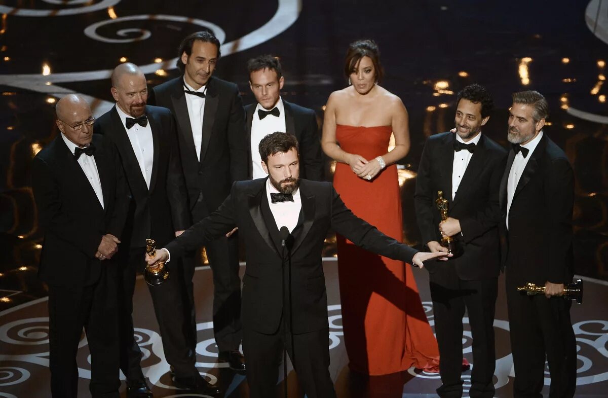 88 церемония. Оскар 2013 победители. Селфи оскар брэдли. Леонардо ди каприо на церемонии вручения оскара. Леонардо ди каприо на церемонии вручения оскара.
